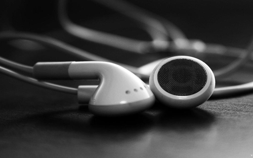 说唱dj歌曲「dj爱笑的眼睛串烧dj加快」
