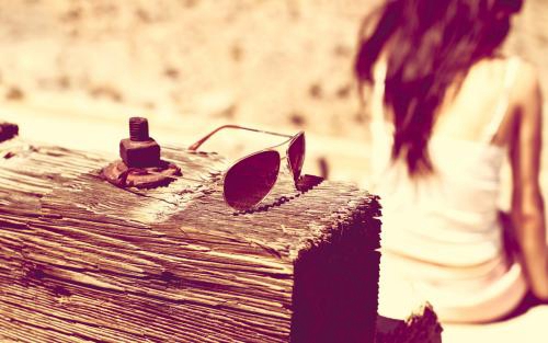 雨不停庄稼不能收伤感句子，雨不停着下着扩充句