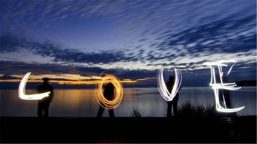 歌词新世纪的阳光是什么歌（歌词新世纪的阳光是什么歌名）