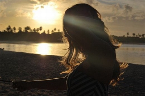 很好听的苗族歌曲dj（最新dj中文劲爆舞曲）